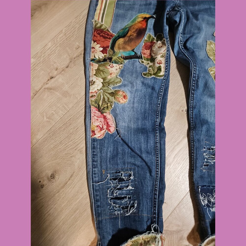 Floral Bird Upcycled art jeans 33 x 27 altered boyfriend distressed applique - Picture 3 of 13